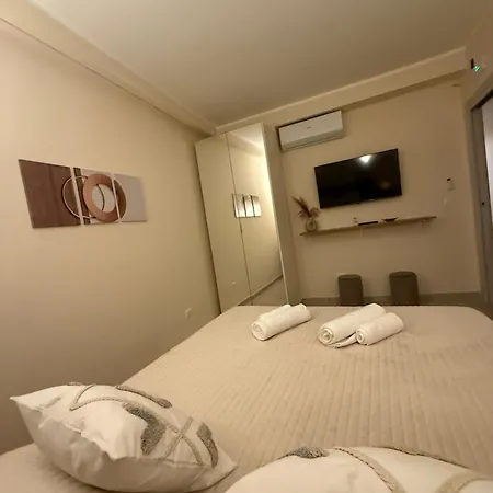 Desiree Luxury House Holiday home *